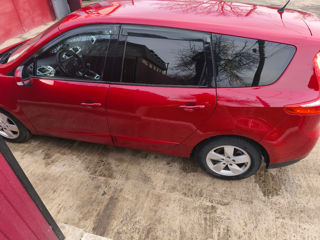 Renault Grand Scenic foto 3