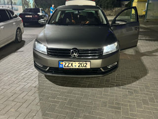 Volkswagen Passat foto 3