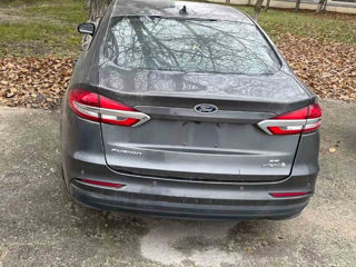 Ford Fusion foto 3