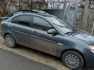 Hyundai Accent foto 5