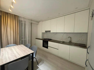 Apartament cu 2 camere, 55 m², Centru, Chișinău foto 4