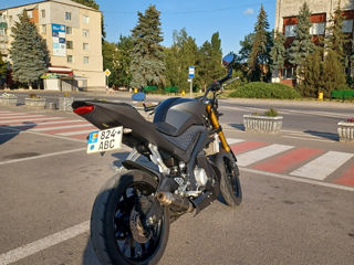 Yamaha MT-125 foto 4