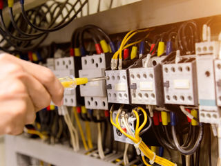 Echipă Profesională pentru Lucrări Electrice