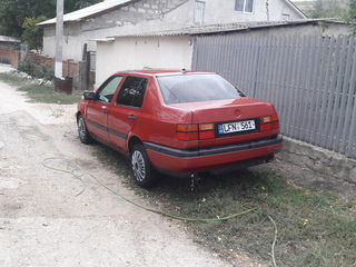 Volkswagen Vento foto 2