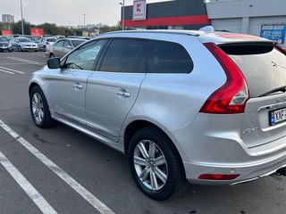 Volvo XC60 foto 1