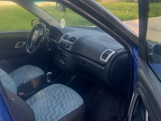 Skoda Fabia фото 6