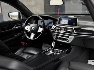 BMW 7 Series foto 9