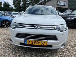 Mitsubishi Outlander foto 3