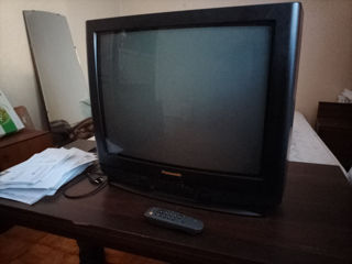 TV Panasonic cu telecomanda