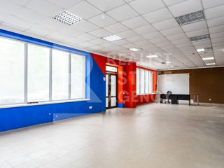 Chirie, spațiu comercial/oficiu, 152,5 mp, strada Albișoara, Centru