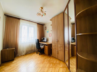 Apartament cu 3 camere, 73 m², Ciocana, Chișinău foto 2