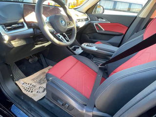 BMW iX1 фото 7