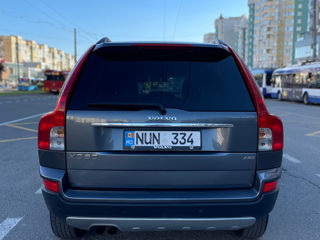 Volvo XC90 foto 1