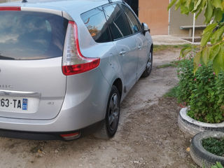 Renault Grand Scenic foto 6