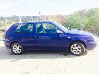 Volkswagen Golf foto 4