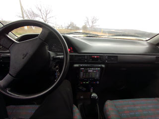 Mazda 323 foto 6