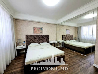 Apartament cu 2 camere, 103 m², Centru, Chișinău foto 2