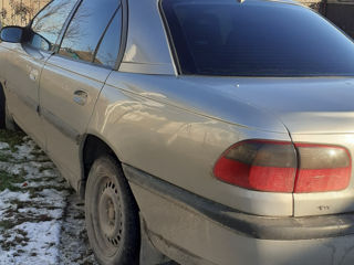 Opel Omega foto 6