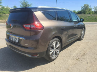 Renault Grand Scenic foto 2