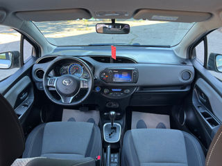 Toyota Yaris foto 7