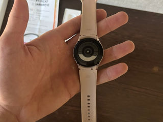 Vând ceas galaxy watch 4 foto 3