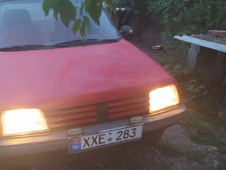 Peugeot 205 foto 3