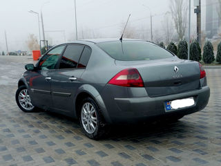 Renault Megane foto 3