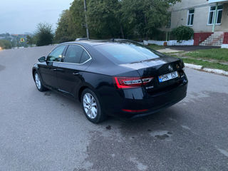 Skoda Superb foto 5