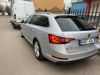 Skoda Superb foto 3