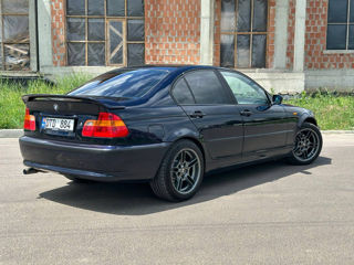 BMW 3 Series foto 4