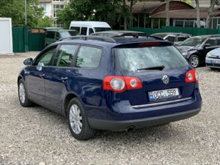 Volkswagen Passat foto 6