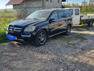 Mercedes GL-Class