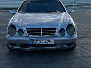 Mercedes CLK-Class foto 6