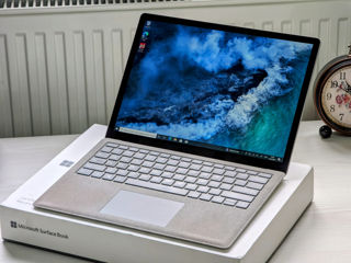 Microsoft Surface Laptop 2 (Core i5 8250u/8Gb Ram/256Gb SSD/13.5" 2K PixelSense Touch) foto 2