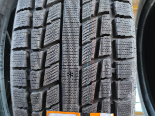 235 / 50  R19 foto 2