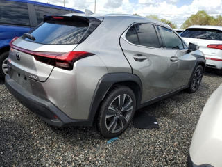 Lexus UX foto 4