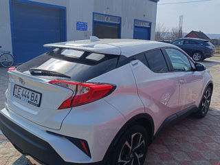 Toyota C-HR foto 5