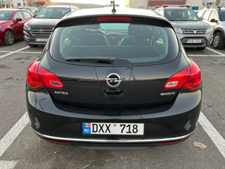 Opel Astra foto 9