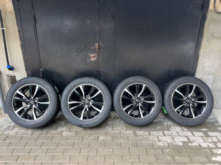 Lexus Toyota R18 5/114.3 235/55/18 Nokian iarna