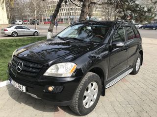 Mercedes ML Class foto 4