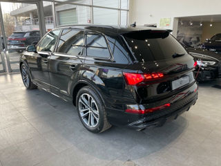 Audi Q7 foto 2