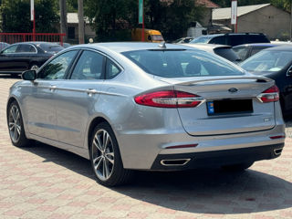 Ford Fusion foto 3