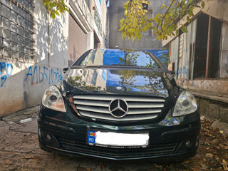 Mercedes B-Class foto 1