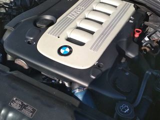 BMW 5 Series foto 3