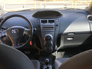 Toyota Yaris foto 5