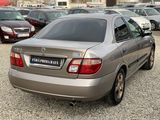 Nissan Almera foto 9