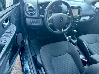 Renault Clio foto 8