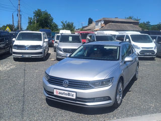 Volkswagen Passat фото 0