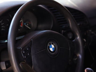 BMW 3 Series foto 7