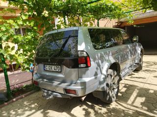 Mitsubishi Pajero Sport foto 4